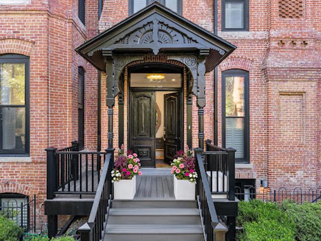 House for sale in Washington