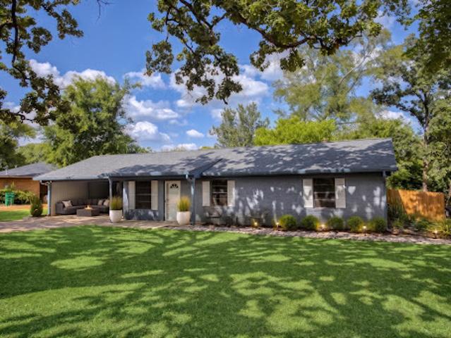 House for sale in Palestine, Texas