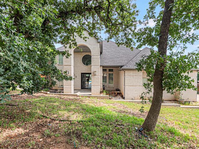 House for sale in Kennedale, Texas