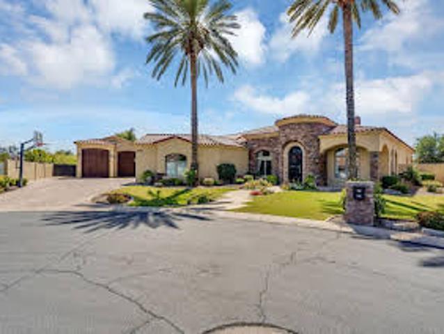 House for sale in Peoria