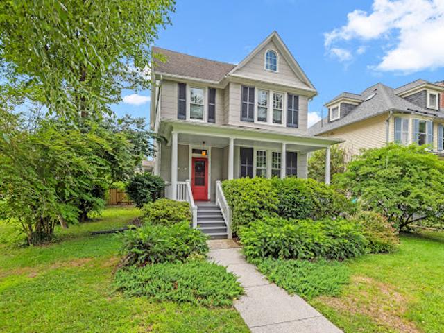 House for sale in Gibsonton, Maryland