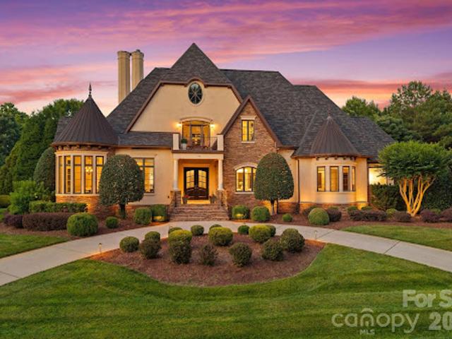 House for sale in Mooresville, North Carolina