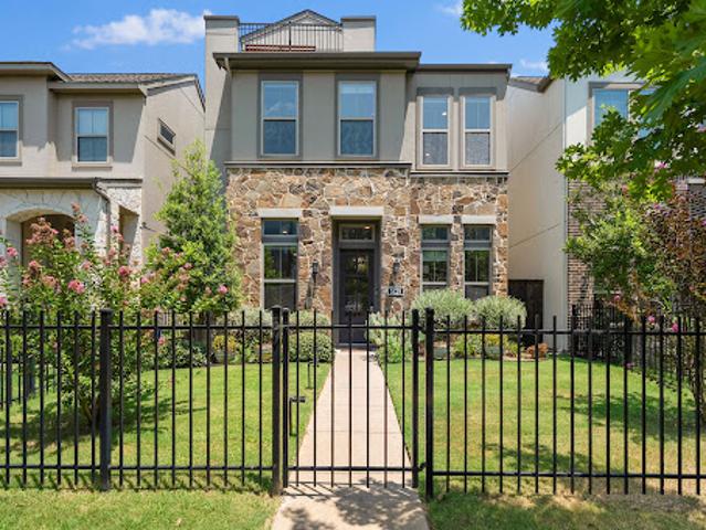 House for sale in Dallas, Texas