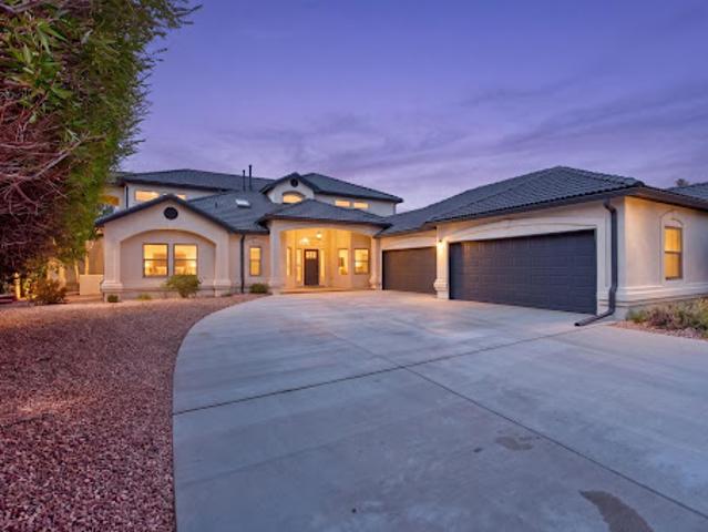 House for sale in New Mexico