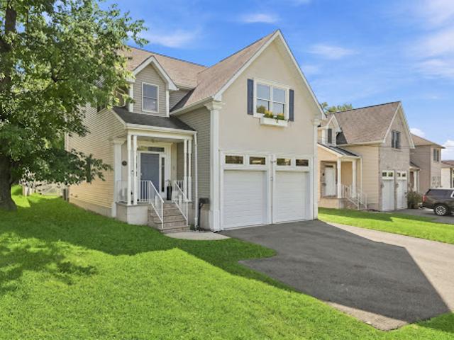 House for sale in Bloomfield, New Jersey