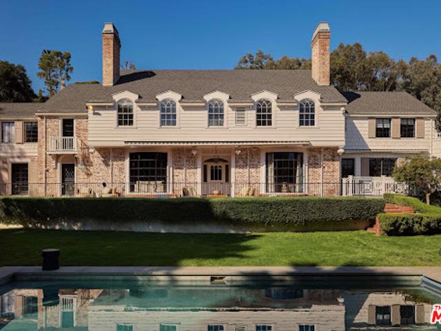 House for sale in Canoga Park, California
