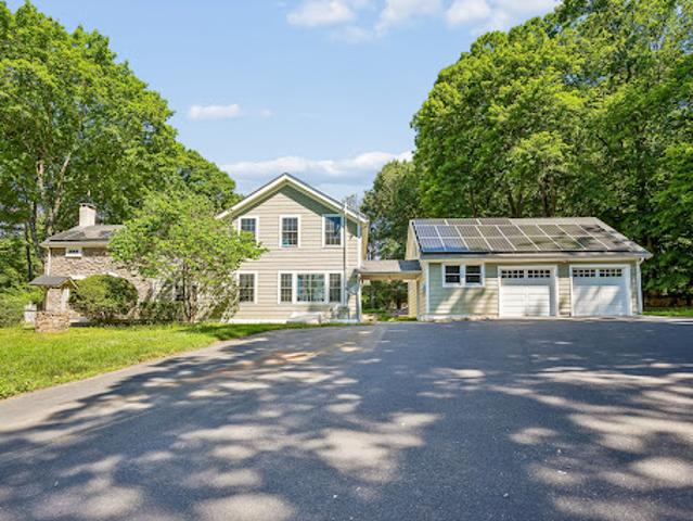 House for sale in Whitehouse Station, New Jersey