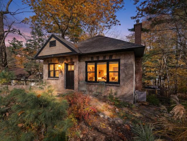House for sale in Port Carling, Muskoka Lakes Township