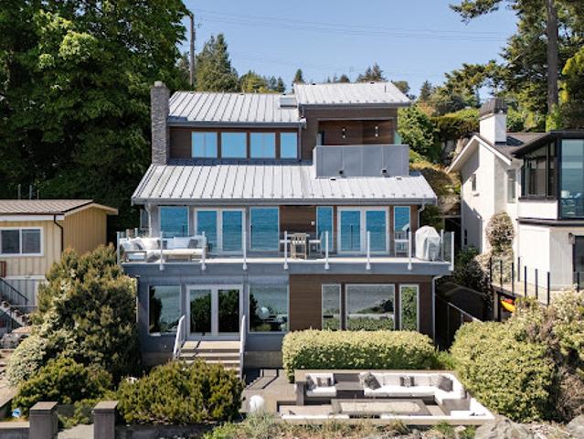 House for sale in Saanich, British Columbia