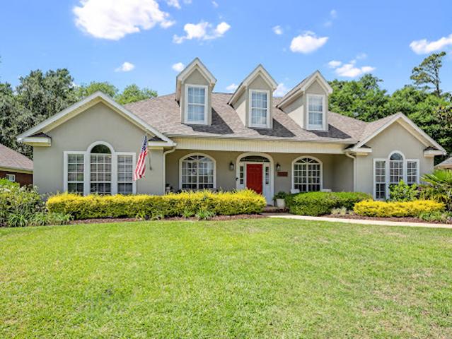 House for sale in Daphne, Alabama