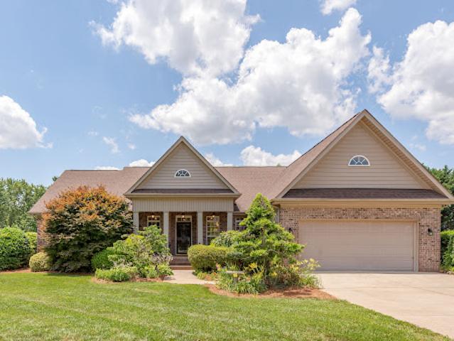 House for sale in Mecklenburg, North Carolina