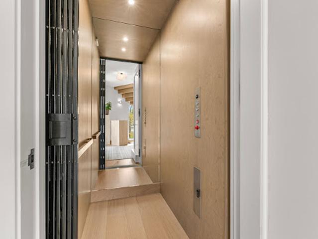 House for sale in Wainscott, New York