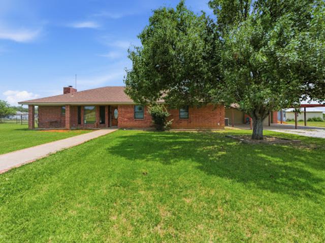House for sale in De Young, Texas