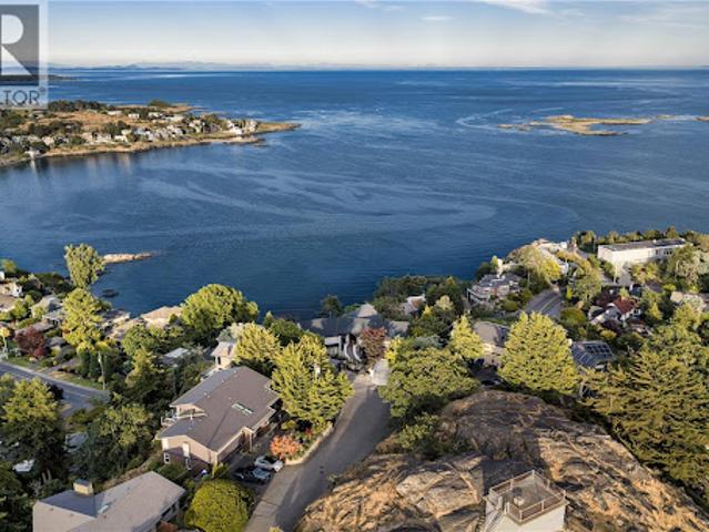 House for sale in Oak Bay, British Columbia
