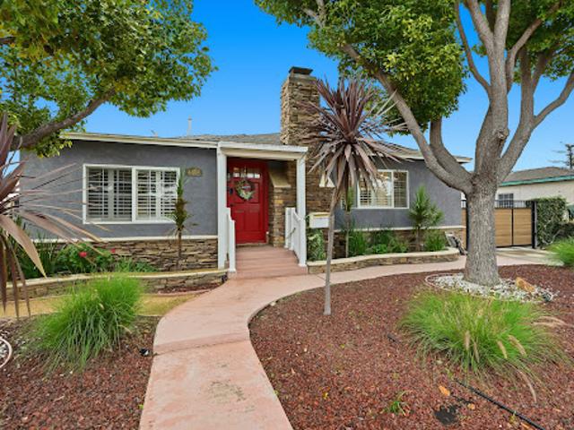 House for sale in Long Beach, California