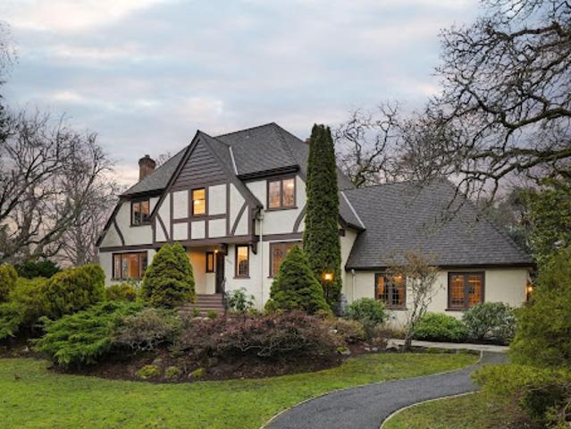 House for sale in Oak Bay, British Columbia