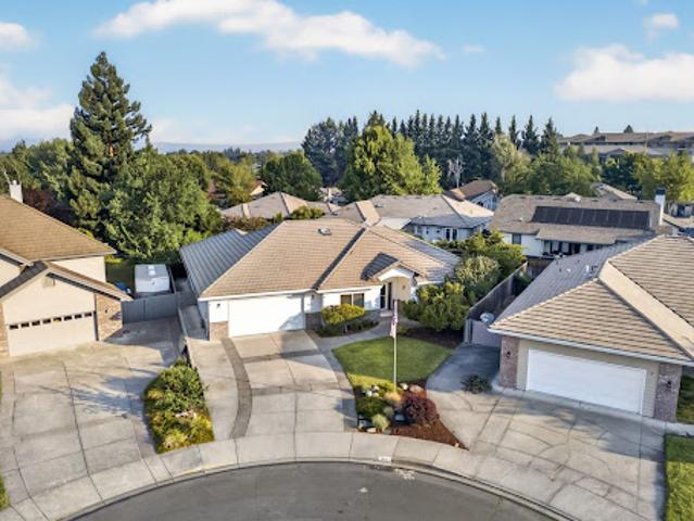 House for sale in Oregonia