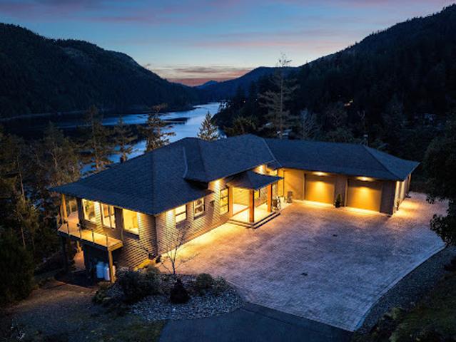 House for sale in Malahat, British Columbia