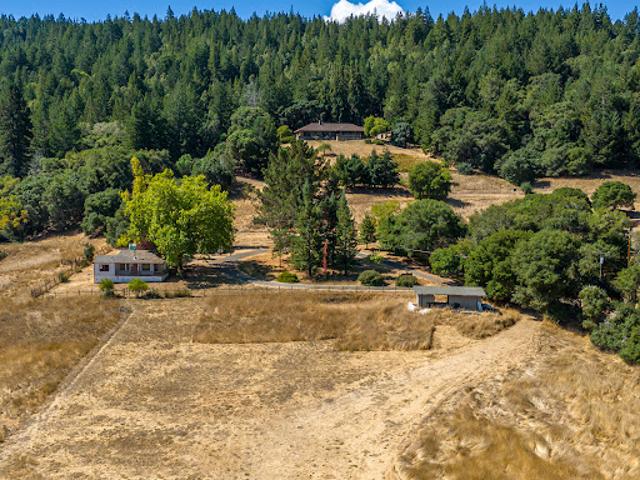 House for sale in Philo, California