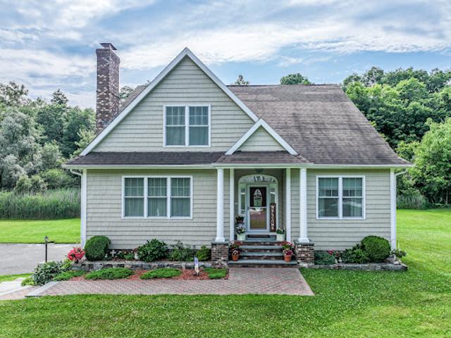 House for sale in Brookfield, Connecticut