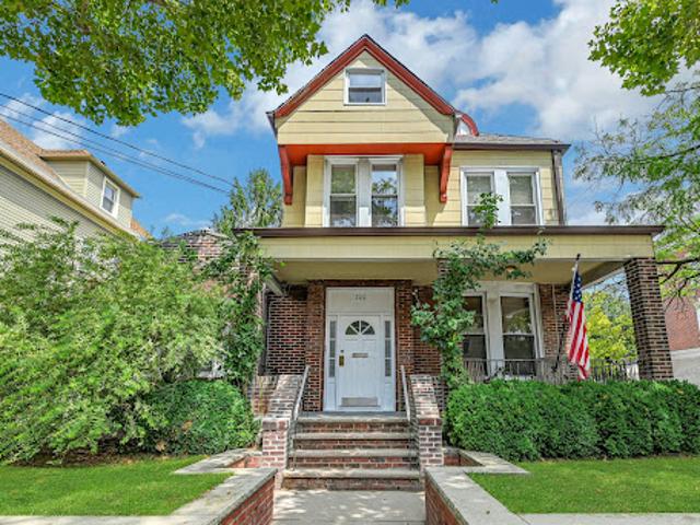 House for sale in Hudson, New Jersey