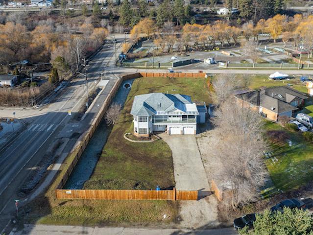 House for sale in Lake Country