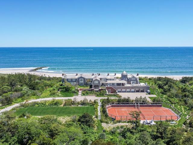 House for sale in Wainscott, New York