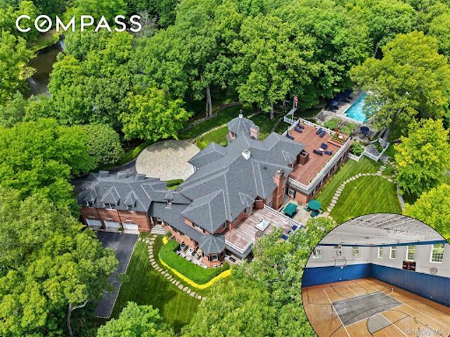 House for sale in Chappaqua, New York
