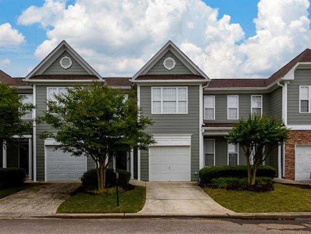House for sale in Flowery Branch, Georgia