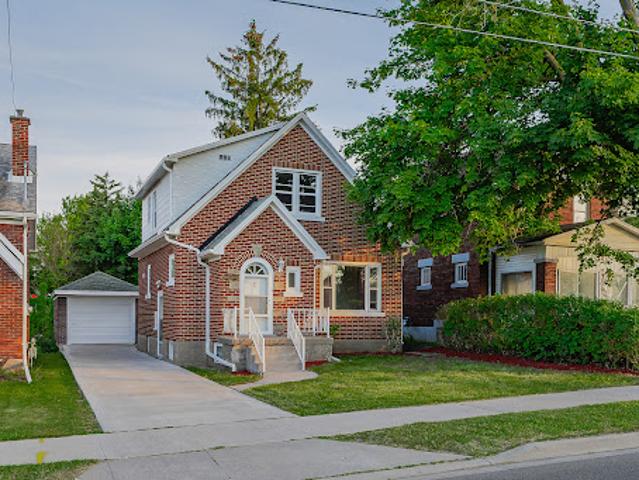 House for sale in Kitchener House for sale in Kitchener