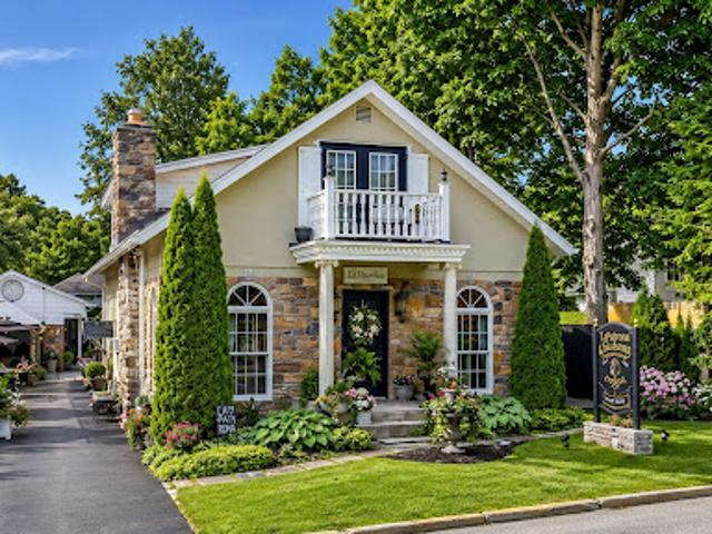 House for sale in Diamond Point, New York