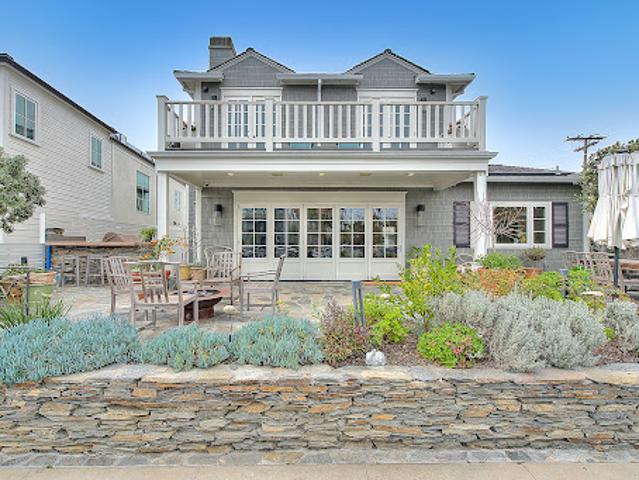 House for sale in Long Beach, California