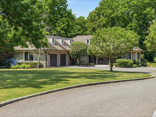 House for sale in Huntington, New York