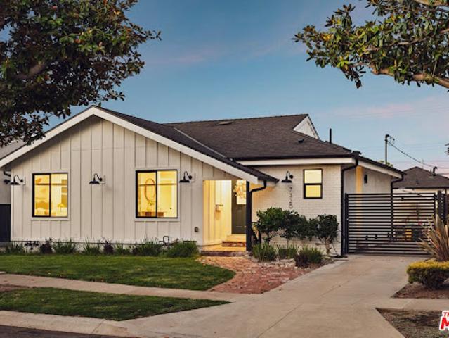 House for sale in Canoga Park, California