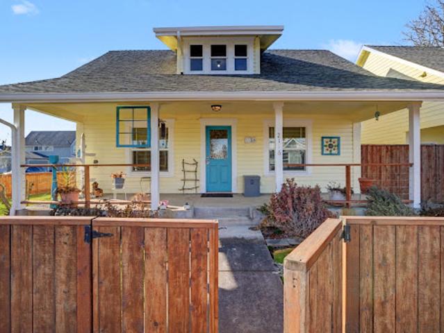 House for sale in Oregonia