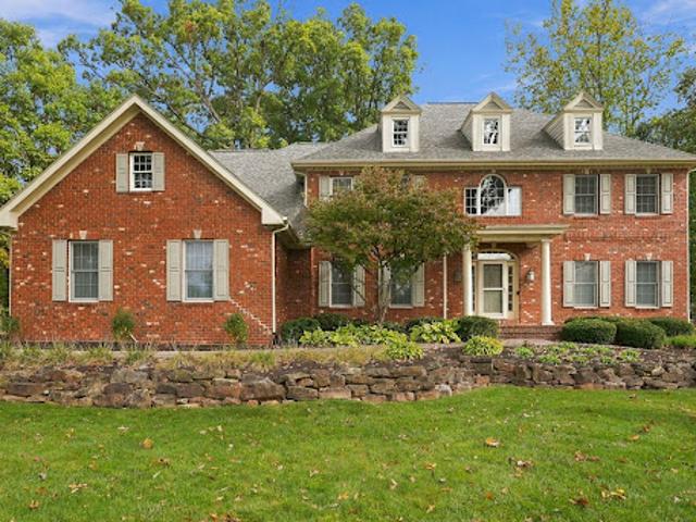 House for sale in Fort Wayne, Allen County