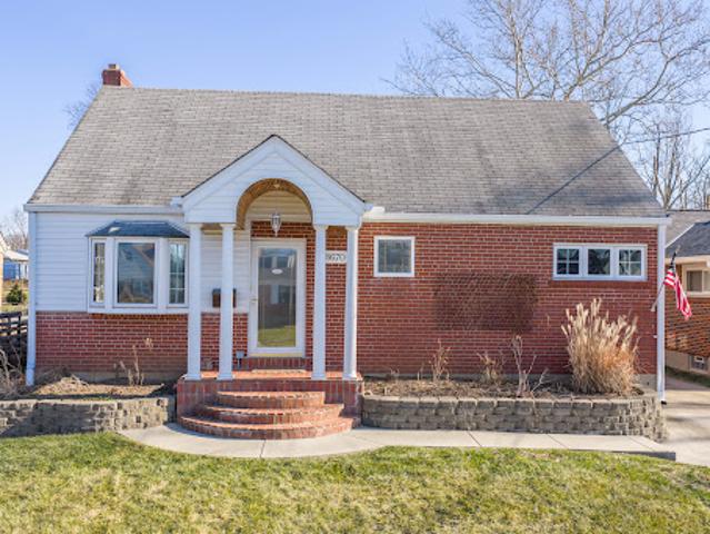 House for sale in Roselawn, Ohio
