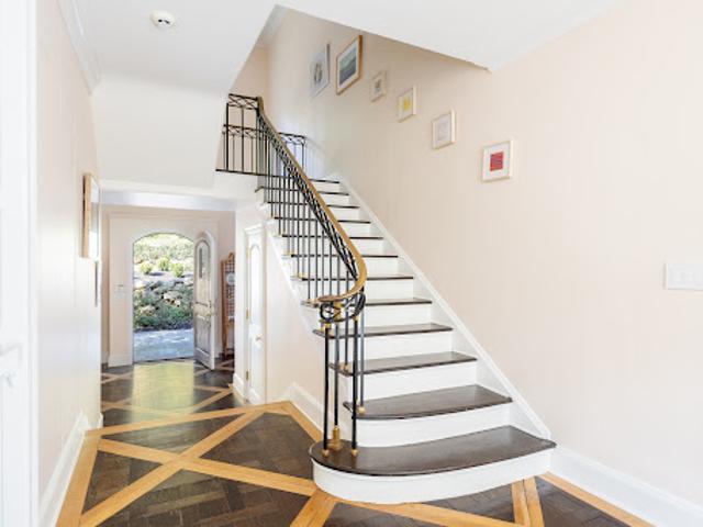 House for sale in Locust Valley, New York