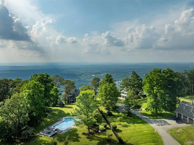 House for sale in Holmes, New York