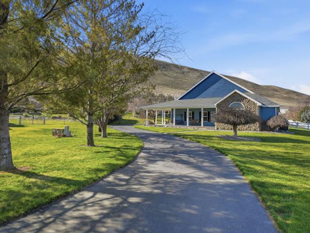 House for sale in West Richland, Washington