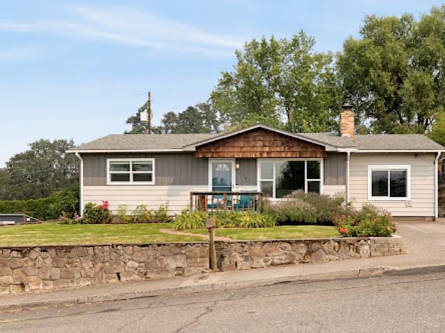 House for sale in Oregonia
