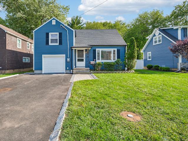 House for sale in Kenilworth, New Jersey