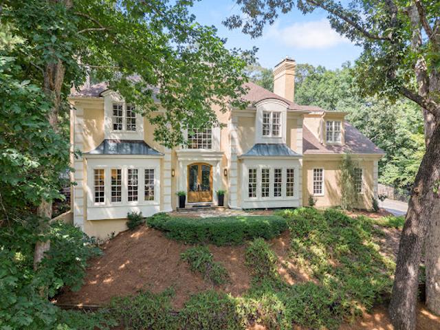 House for sale in Sandy Springs, Georgia