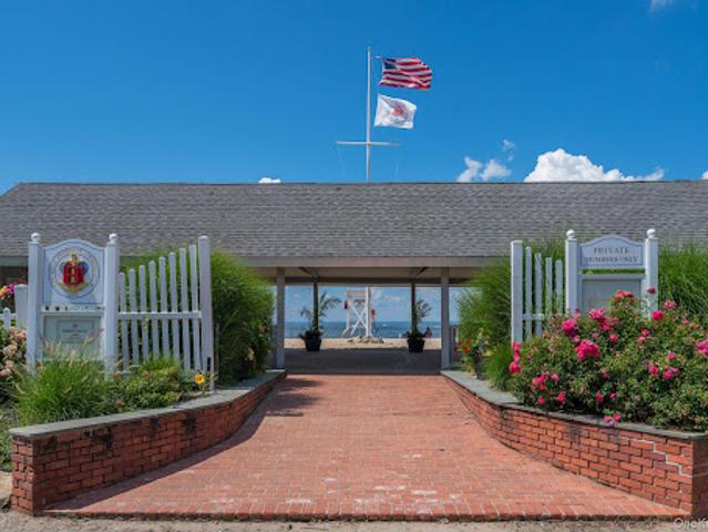 House for sale in Huntington, New York