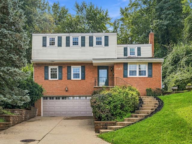 House for sale in Pittsburg, Pennsylvania