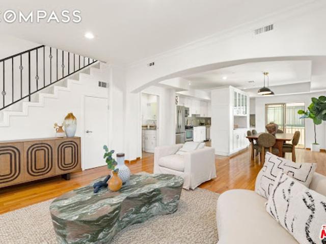 House for sale in Canoga Park, California