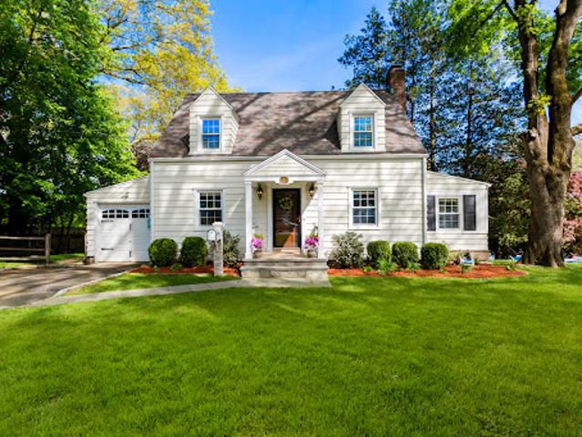 House for sale in Cos Cob, Connecticut