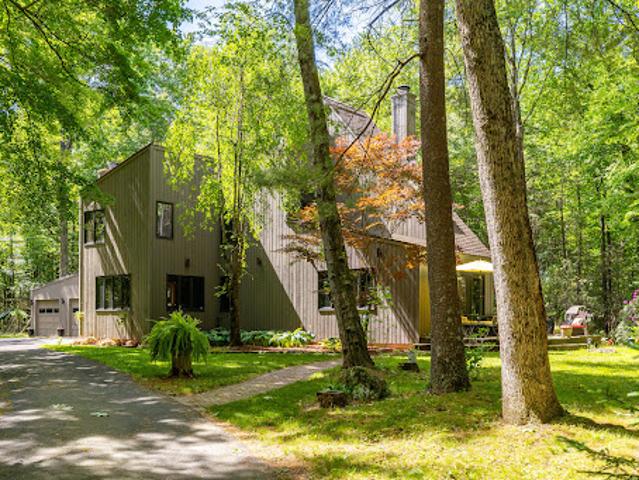 House for sale in Canton, Connecticut