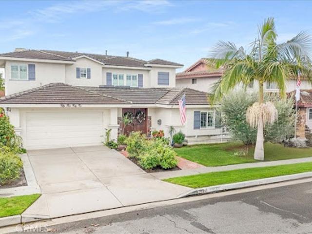 House for sale in Huntington Beach, California