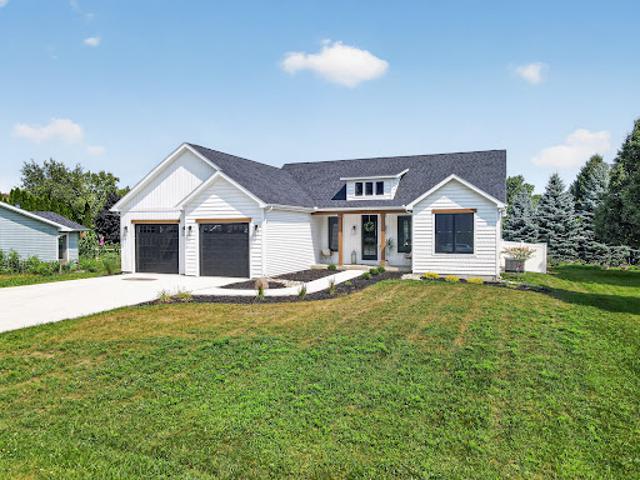 House for sale in Cromwell, Indiana